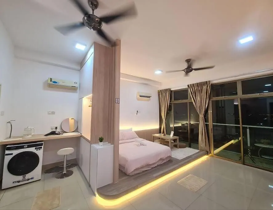 Apartman Romantic Muji Studio Balcony High Floor Free Netflix Johor Bahru Malajzia