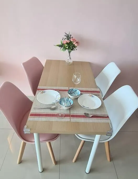 Romantic Muji Studio Balcony High Floor Free Netflix Johor Bahru 0*,  Malajzia