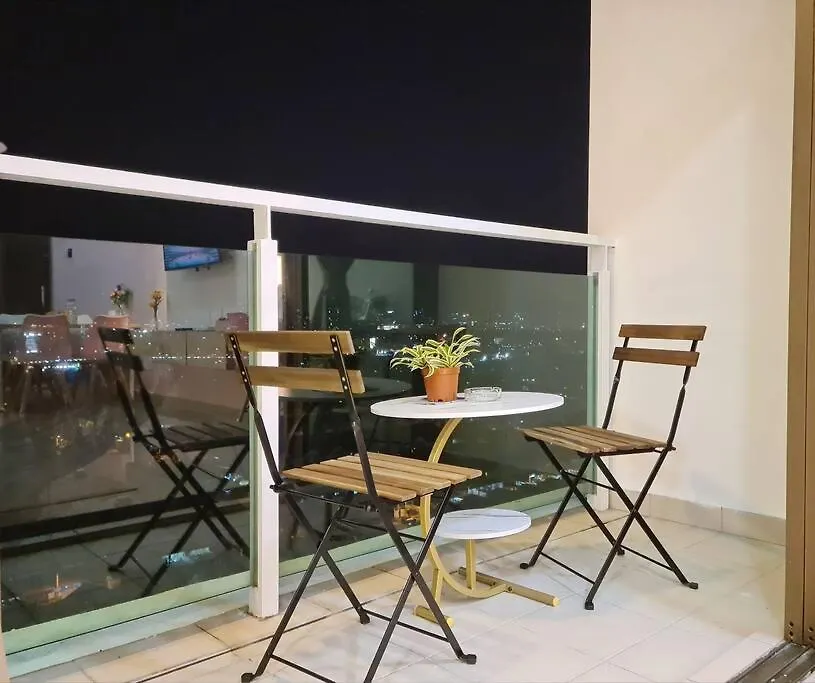 Apartman Romantic Muji Studio Balcony High Floor Free Netflix Johor Bahru
